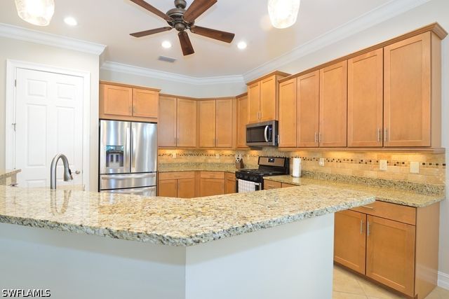 3951 Otter Bend CIR, Fort Myers, FL 33905