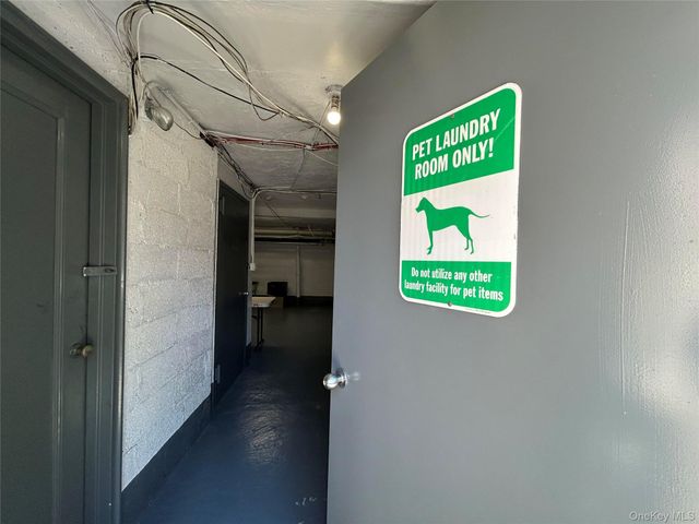 7 Terrace Circle 3D, Great Neck, NY 11021