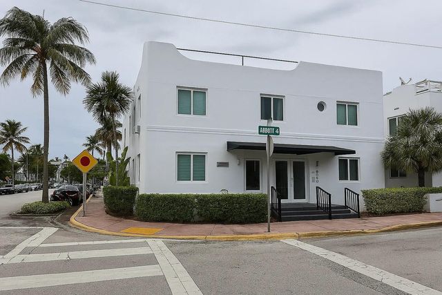 7700 Abbott Avenue 1, Miami Beach, FL 33141