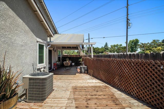 1009 Fairmont Ct, Modesto, CA 95354