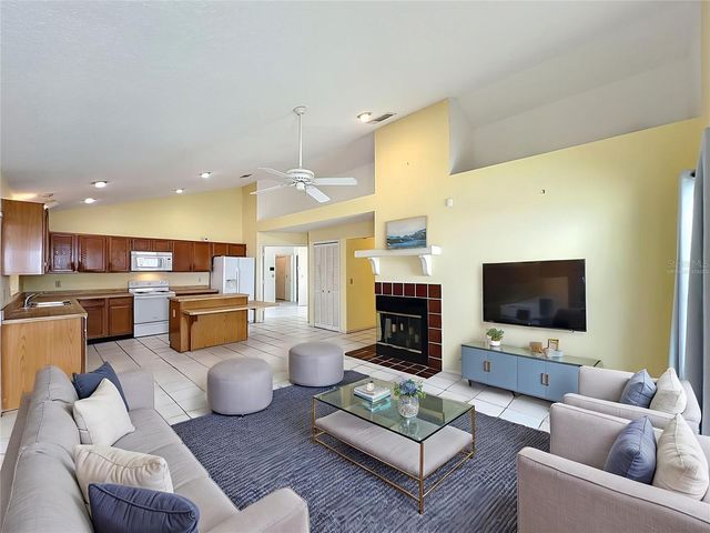 2843 DANFORTH DRIVE, Orlando, FL 32818