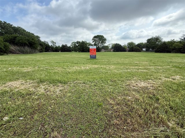 2500 Baker Drive, Mesquite, TX 75150