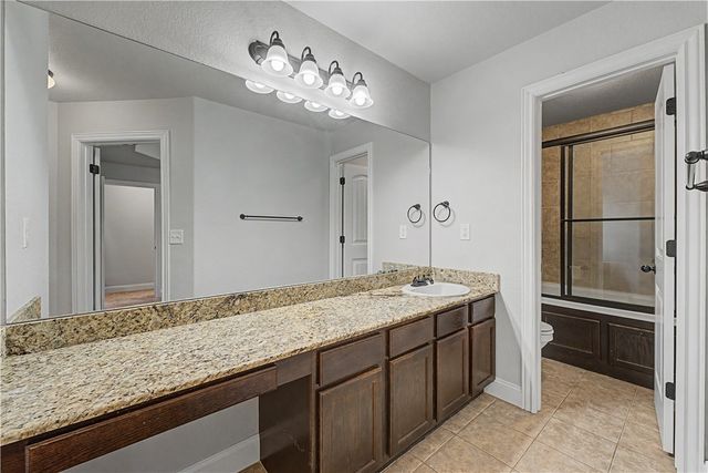 1208 W Berkeley Avenue, Rogers, AR 72758