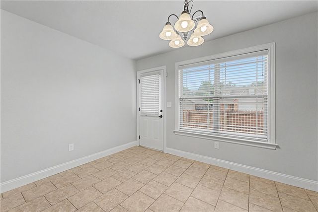 1208 W Berkeley Avenue, Rogers, AR 72758