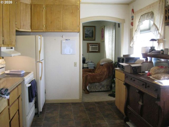 434 Ne NEAL Ln, Myrtle Creek, OR 97457