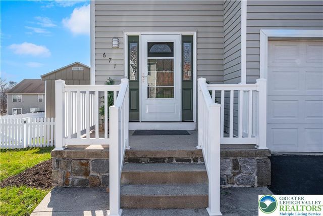 671 Daisy Lane, Pennsburg Boro, PA 18073