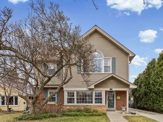 311 Neva Avenue, Glenview, IL 60025