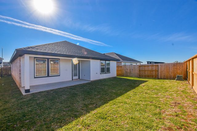 5146 Sunset Oaks Drive, Arcola, TX 77545
