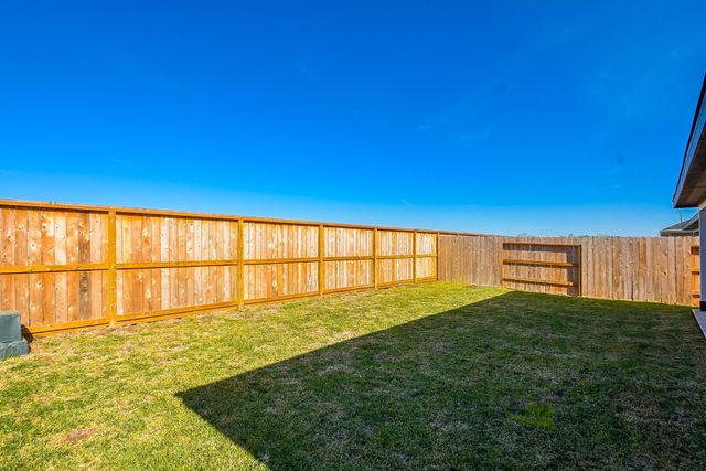 5146 Sunset Oaks Drive, Arcola, TX 77545