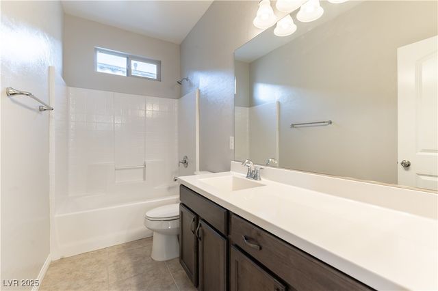 8049 Red Rock Crest Street, Las Vegas, NV 89166