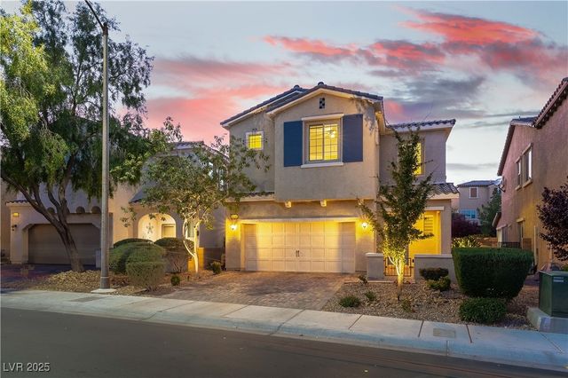 8049 Red Rock Crest Street, Las Vegas, NV 89166