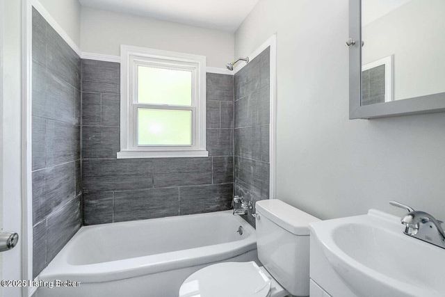 2637 Olive St, Louisville, KY 40210