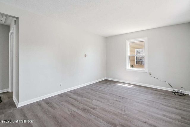 2637 Olive St, Louisville, KY 40210