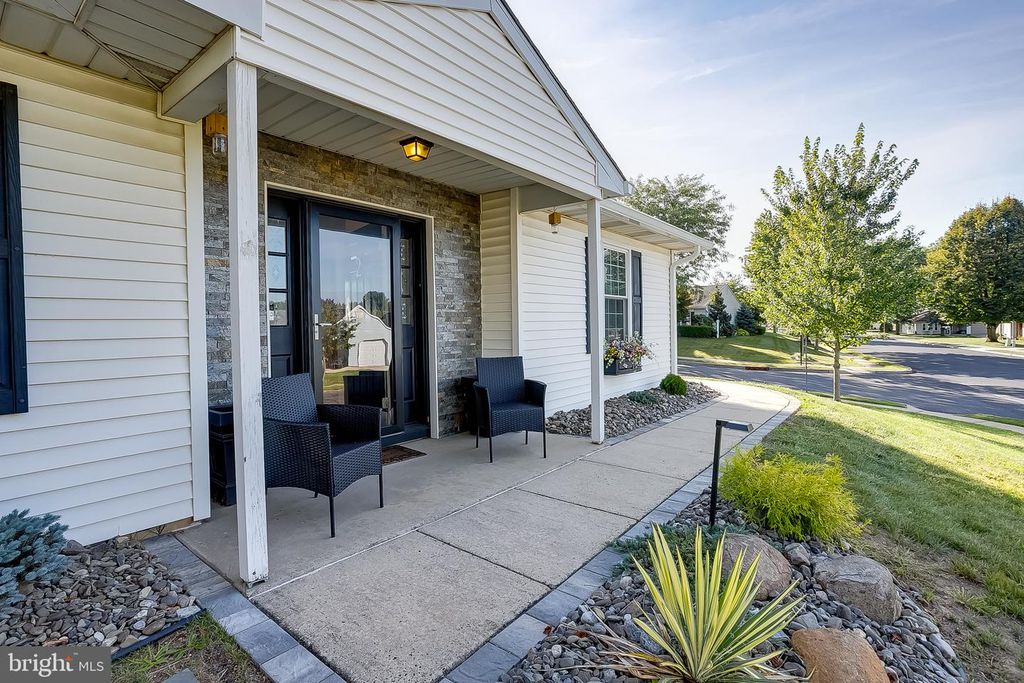 2 WATERWHEEL CT, COLUMBUS, NJ 08022 — photo 5