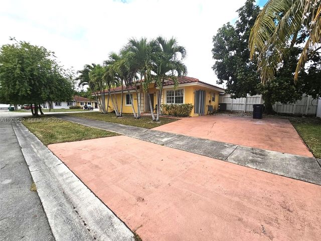 20023 SW 123rd Ave, Miami, FL 33177