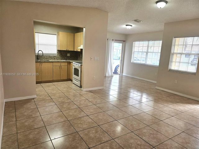 20023 SW 123rd Ave, Miami, FL 33177