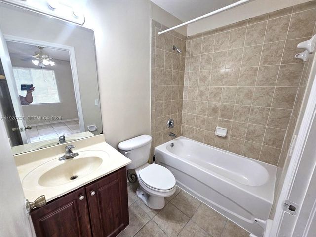 20023 SW 123rd Ave, Miami, FL 33177