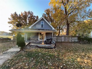 2405 Stewart Avenue, Kansas City, KS 66104