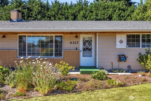 4317 106th Place NE, Marysville, WA 98271