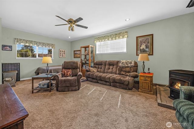 4317 106th Place NE, Marysville, WA 98271
