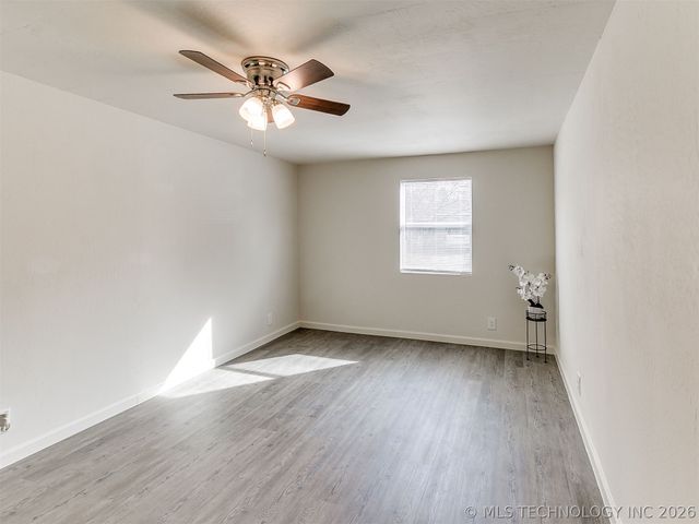 2320 N Atlanta Place, Tulsa, OK 74110