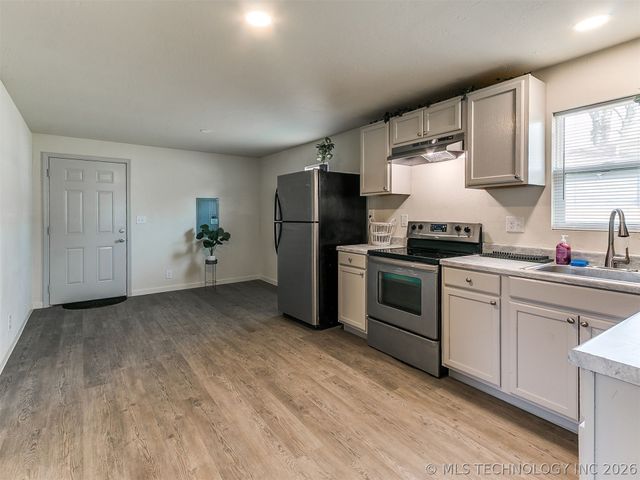 2320 N Atlanta Place, Tulsa, OK 74110