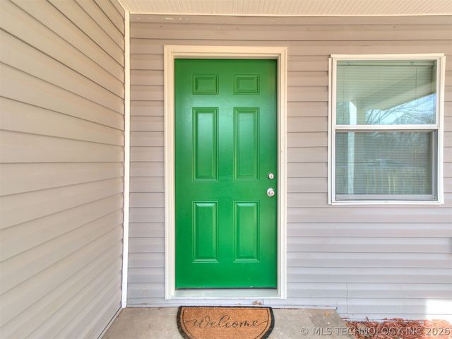 2320 N Atlanta Place, Tulsa, OK 74110