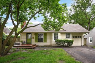 5005 Sycamore Drive, Roeland Park, KS 66205