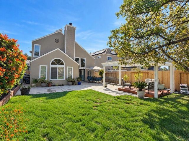 1724 Avenida De Suenos, Oceanside, CA 92056