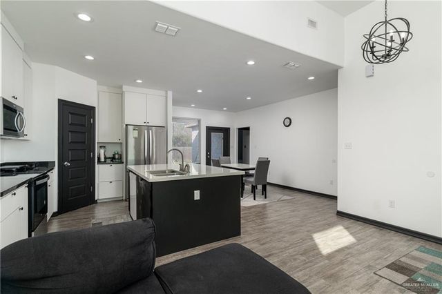 9738 Hawk W Drive, Harlingen, TX 78552