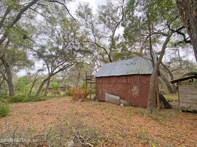 119 TWIN LAKES Road, Hawthorne, FL 32640