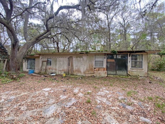 119 TWIN LAKES Road, Hawthorne, FL 32640