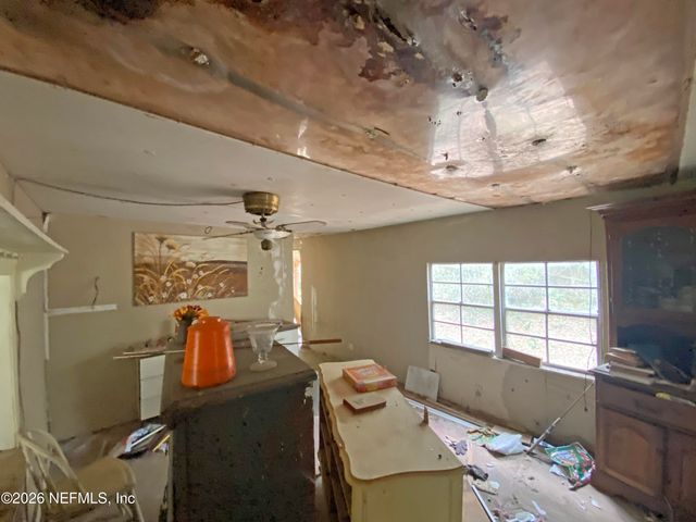 119 TWIN LAKES Road, Hawthorne, FL 32640