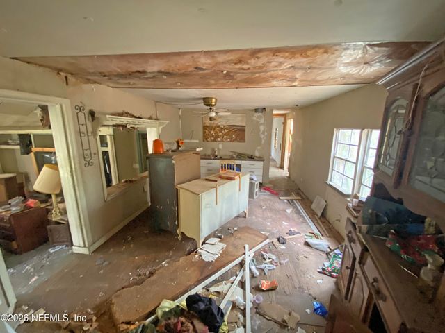 119 TWIN LAKES Road, Hawthorne, FL 32640