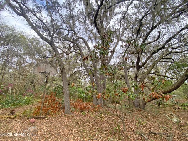 119 TWIN LAKES Road, Hawthorne, FL 32640