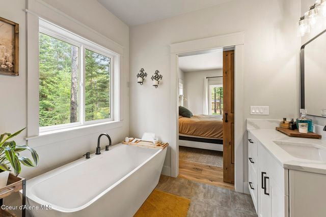 33254 N Riffle RD, Spirit Lake, ID 83869