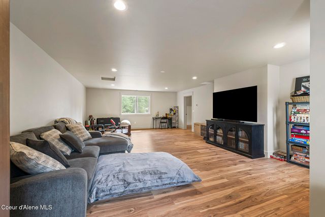 33254 N Riffle RD, Spirit Lake, ID 83869