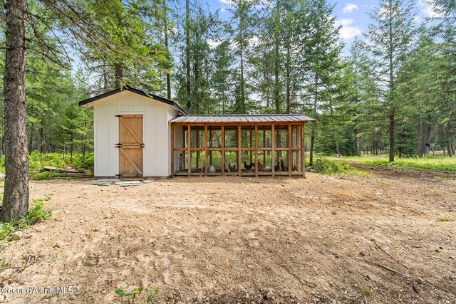 33254 N Riffle RD, Spirit Lake, ID 83869