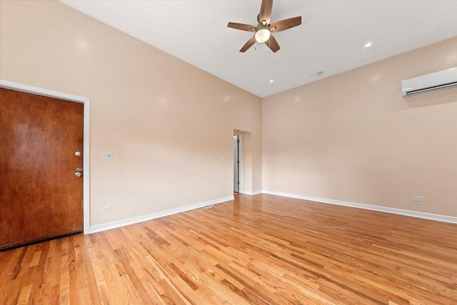 4255 N Campbell Avenue 1S, Chicago, IL 60618