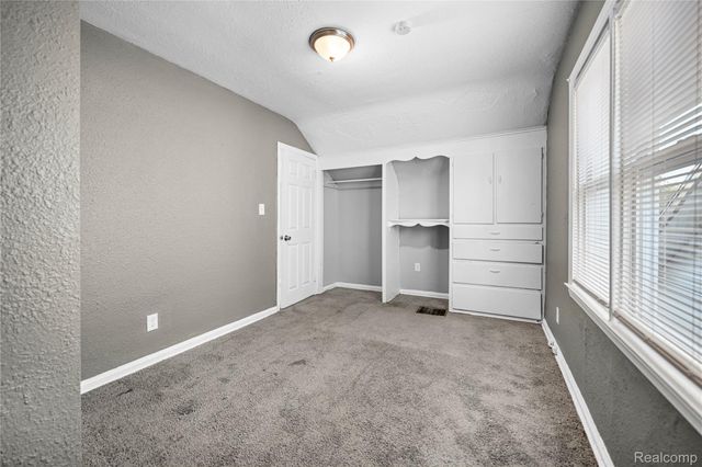 16201 Turner Street, Detroit, MI 48221