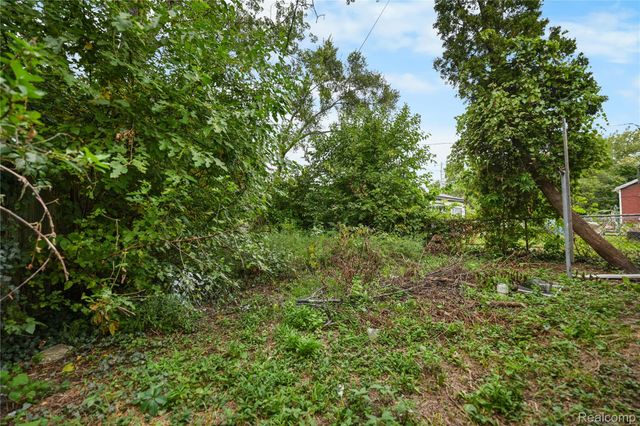 16201 Turner Street, Detroit, MI 48221