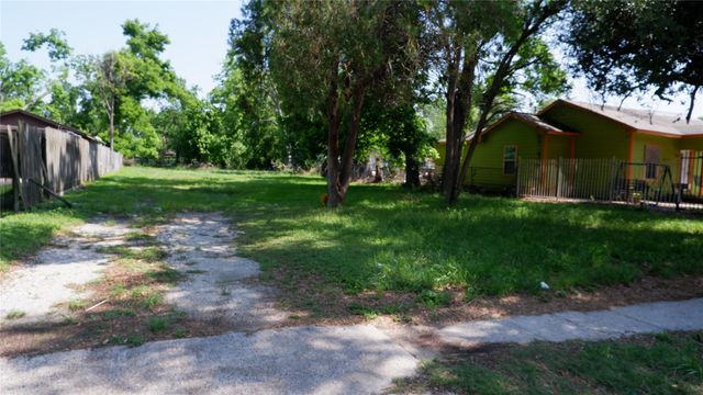 4811 Cavalcade Street, Houston, TX 77026