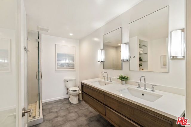 5848 W Olympic Boulevard 102, Los Angeles, CA 90036