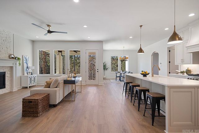 17105 Valley View Loop, Roland, AR 72135