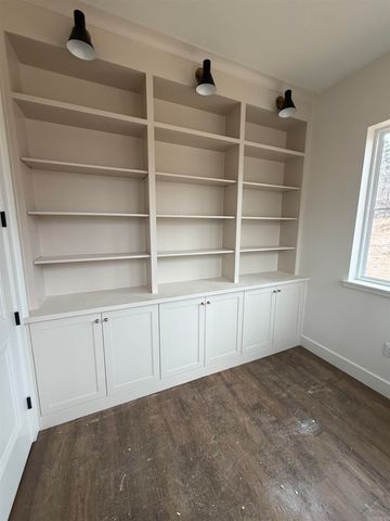 1078 Sungate Drive, Alexander, AR 72002