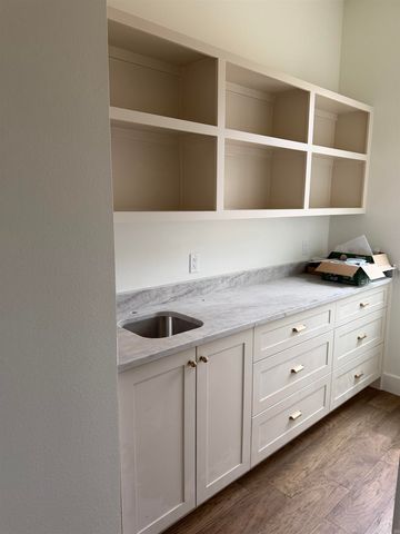 1078 Sungate Drive, Alexander, AR 72002