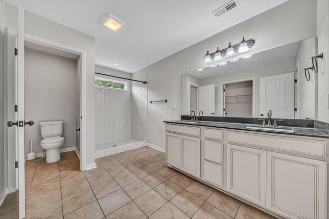 4235 Berkeley Place DR, Roanoke, VA 24018