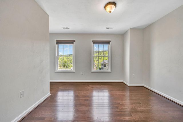 4235 Berkeley Place DR, Roanoke, VA 24018