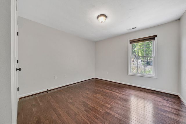 4235 Berkeley Place DR, Roanoke, VA 24018