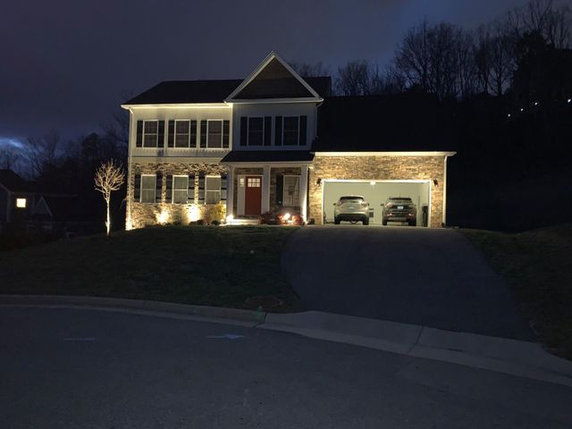 4235 Berkeley Place DR, Roanoke, VA 24018